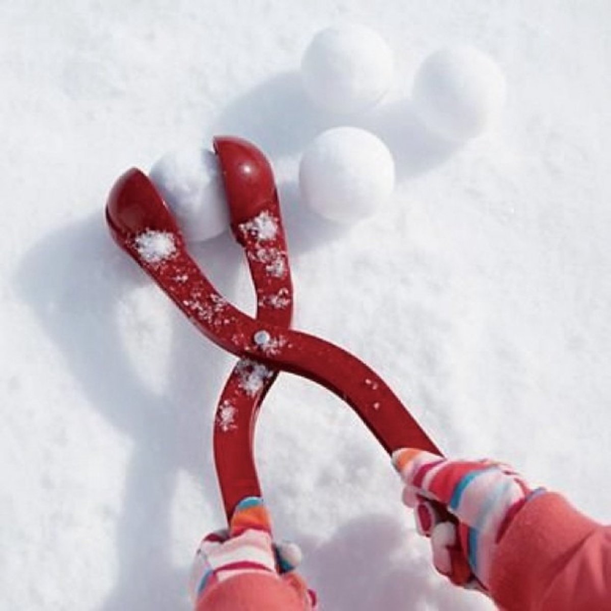 1 traîneau à crêpes rouge et 1 bleu avec 2 machines à boules de neige gratuites - Traîneau - Jouets Jouets d'hiver - Boules de neige - Ice Fun