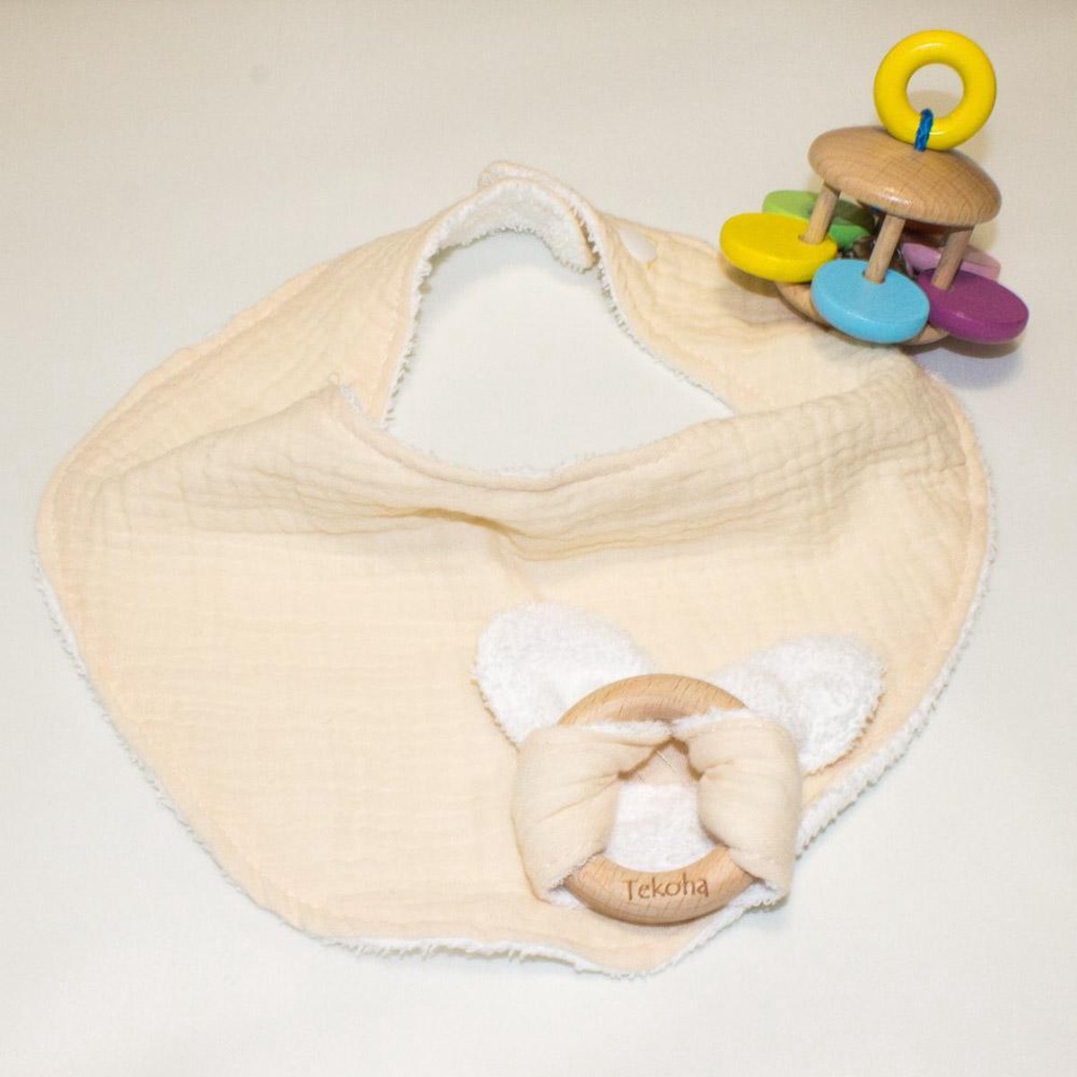 2 pièces Bébé Ensemble - cadeau bavoir 100% Katoen et Eco bois Teether PLUS LIBRE EN BOIS HOCHET