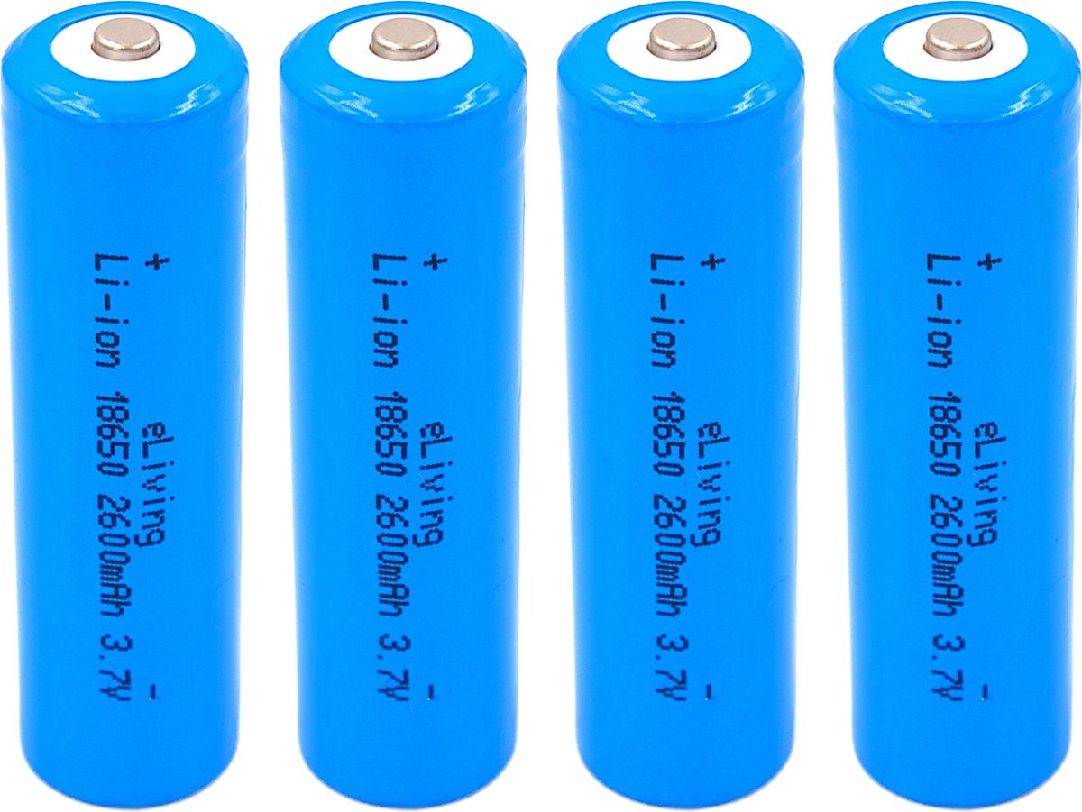 4 accus Li-ion 18650. Bouton supérieur 2600mAh 3,7V